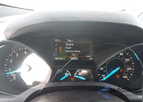 2019 Ford Escape S z USA, uszkodzony, nr VIN 1FMCU0F76KUC49402